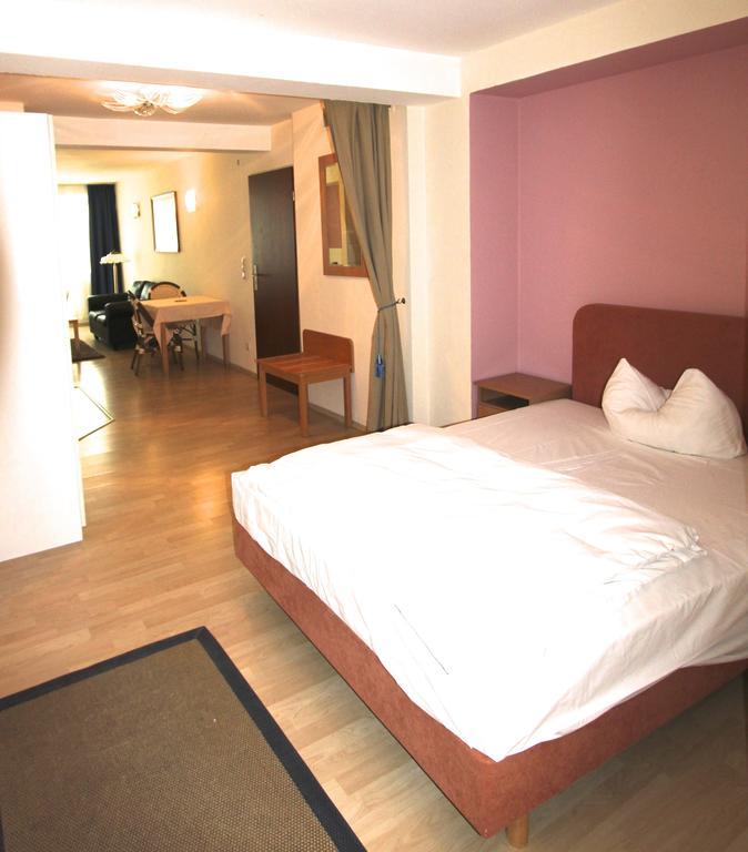Apartmenthaus Alt Graz Düsseldorf Camera foto