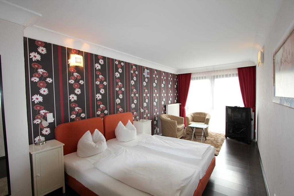 Apartmenthaus Alt Graz Düsseldorf Camera foto
