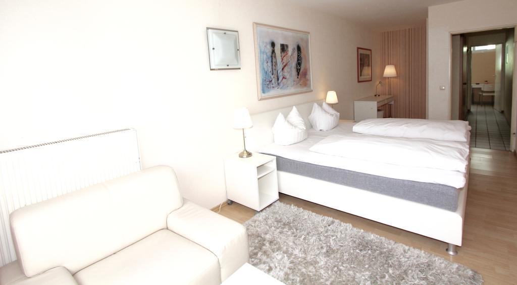 Apartmenthaus Alt Graz Düsseldorf Esterno foto