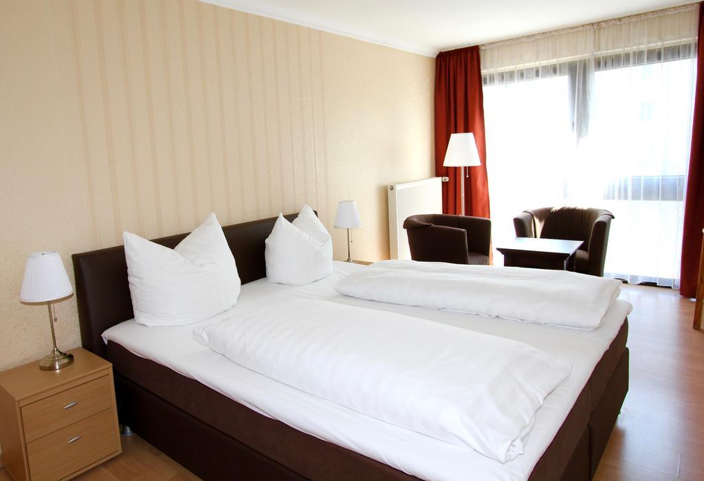Apartmenthaus Alt Graz Düsseldorf Esterno foto