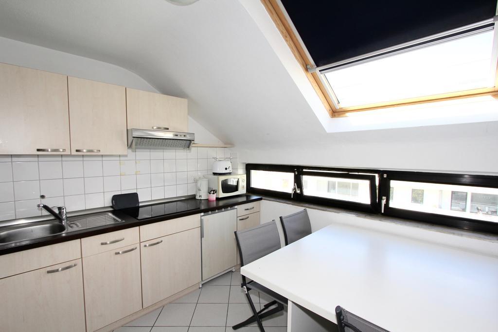 Apartmenthaus Alt Graz Düsseldorf Esterno foto