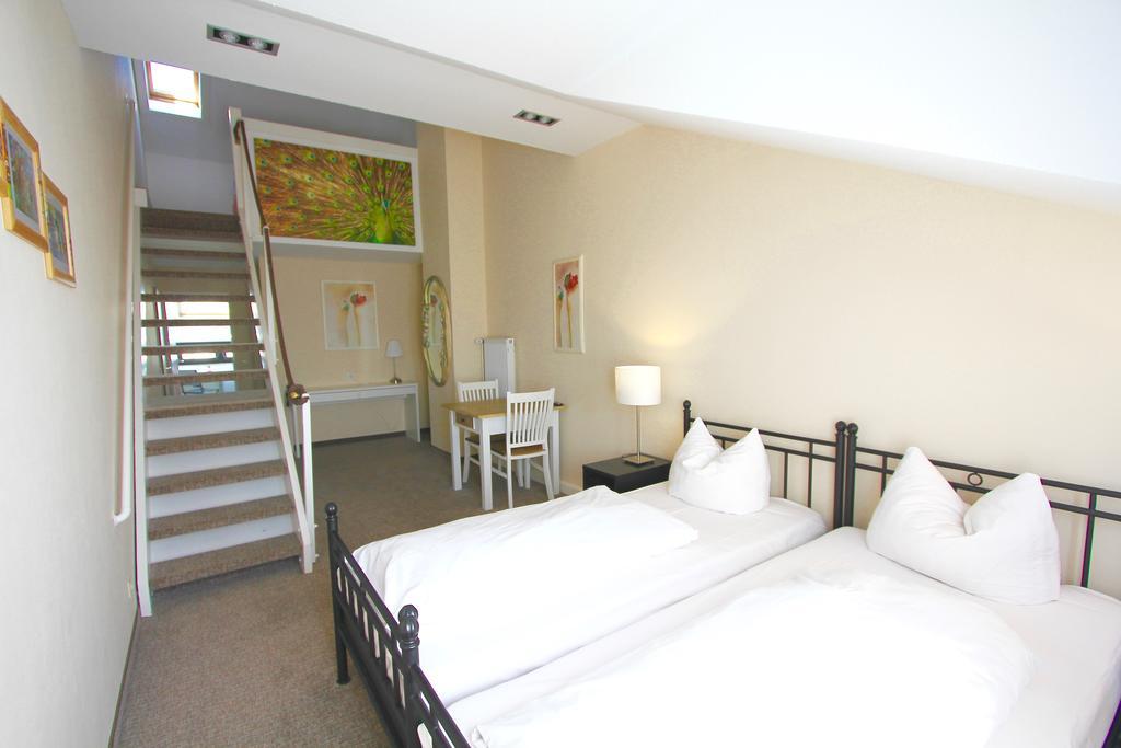 Apartmenthaus Alt Graz Düsseldorf Esterno foto