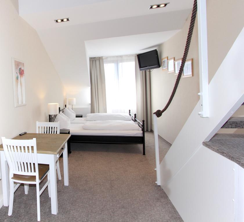 Apartmenthaus Alt Graz Düsseldorf Esterno foto